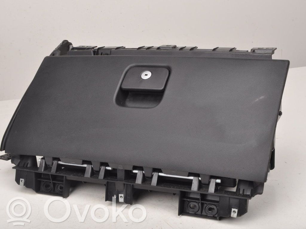 Guantera   L8B2060T10AF