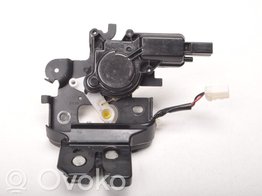 Engine bonnet/hood lock/catch
