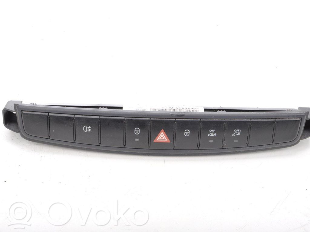 Smart ForFour I Hazard light switch 