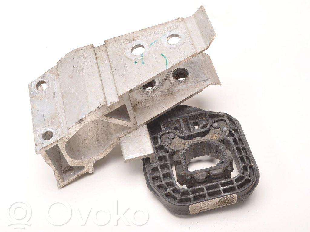 BMW 3 G20 G21 Radiator mount bracket 