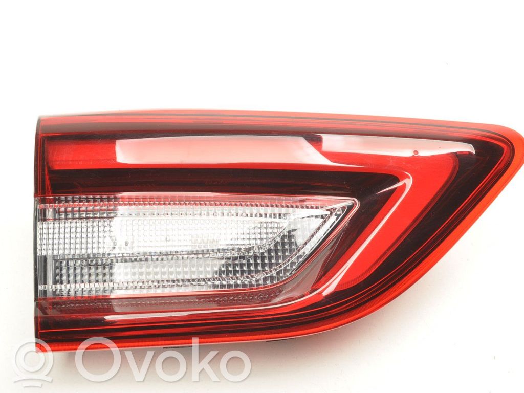 Ford Kuga III Lampă spate în capacul portbagajului 