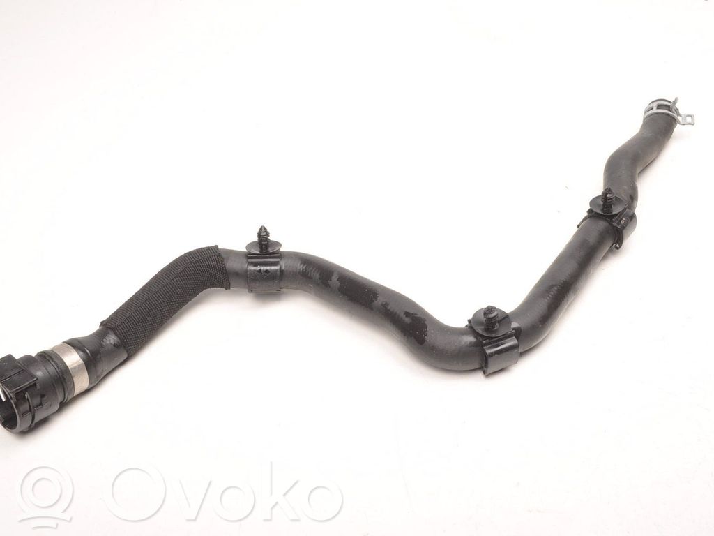 Engine coolant pipe/hose   8835243
