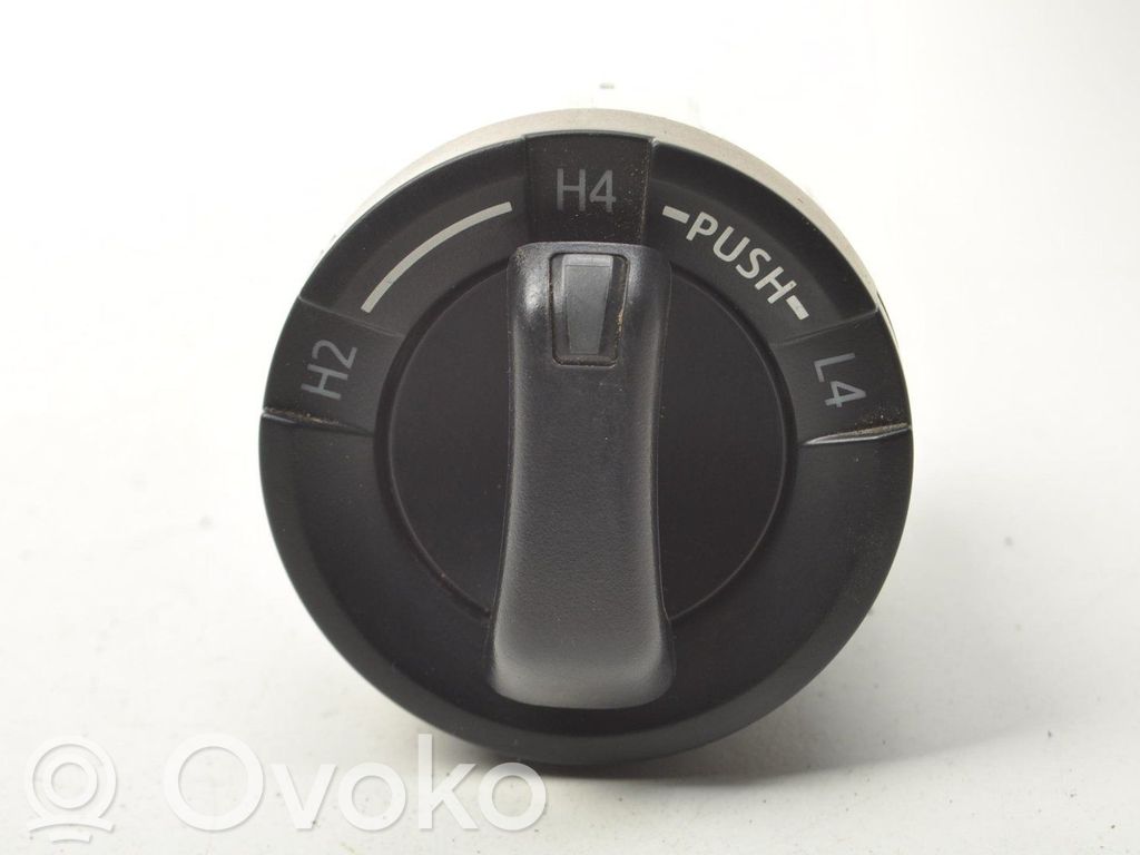 Toyota Hilux VIII Interruptor de bloqueo del diferencial 