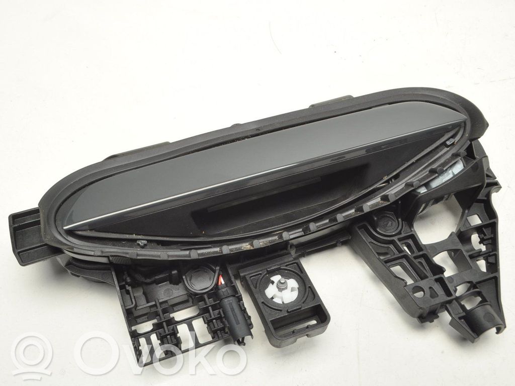 BMW i4 Manecilla externa puerta delantera 