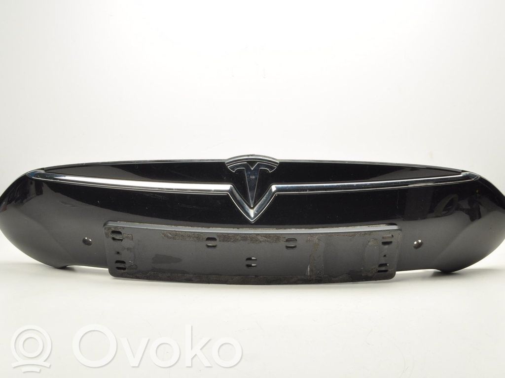Tesla Model S Front grill 