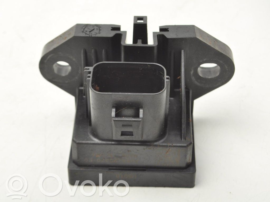 Ford Explorer V Fuel pump relay 
