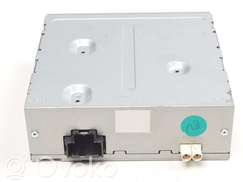 Tesla Model S Head unit multimedia control 