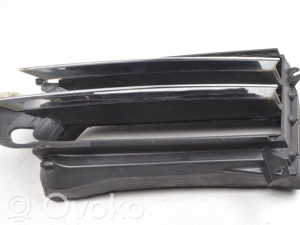 Tesla Model S Intercooler air channel guide 