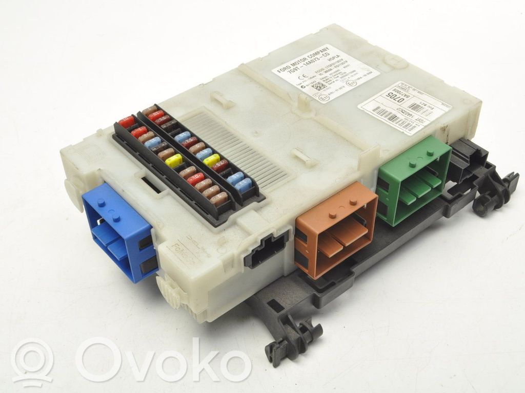 Ford Mondeo MK IV Juego de caja de fusibles 