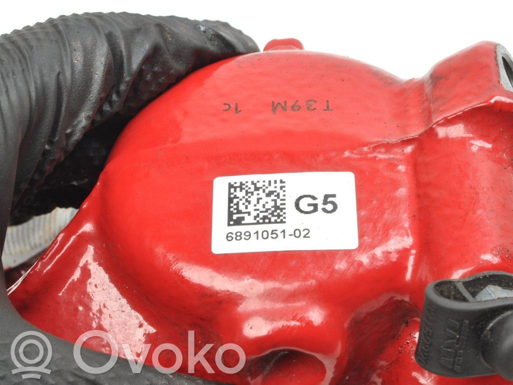 Front brake caliper   6891051