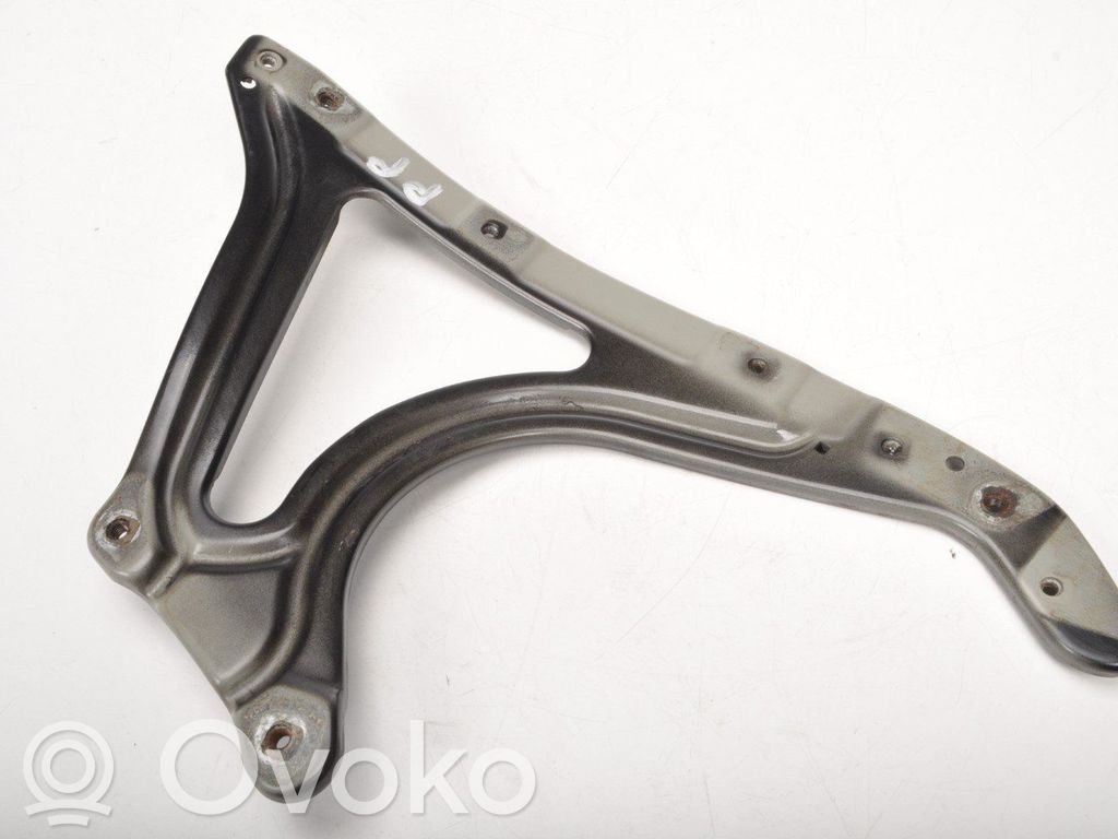 Fender mounting bracket   PRAWY