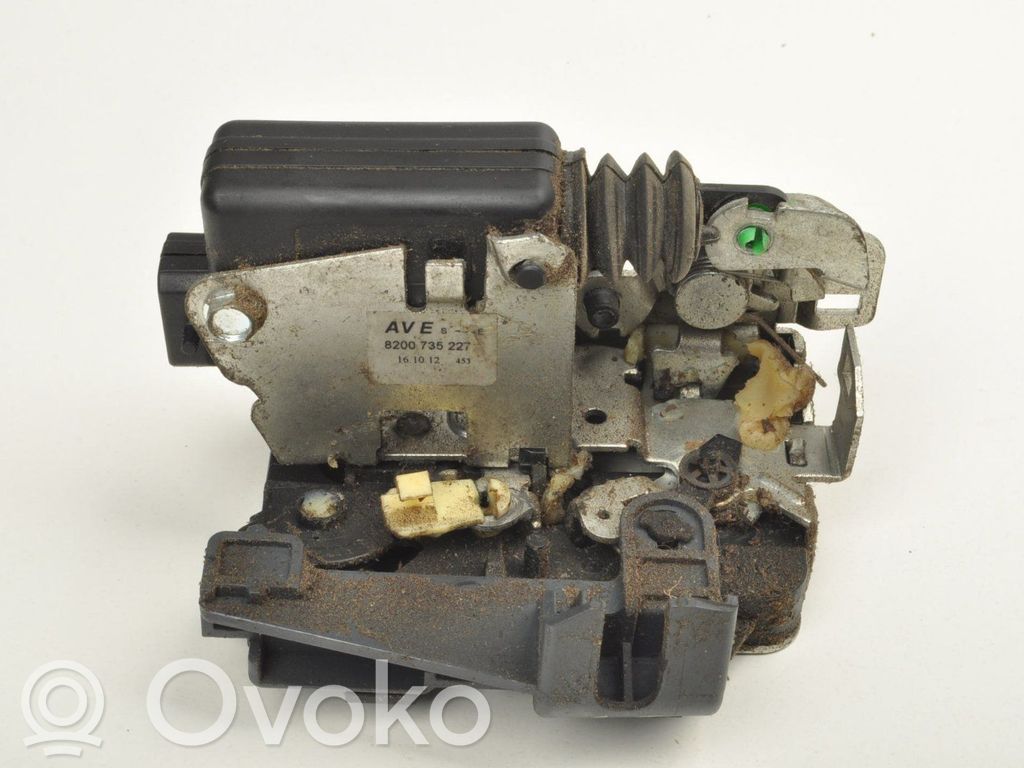 Dacia Duster Front door lock 