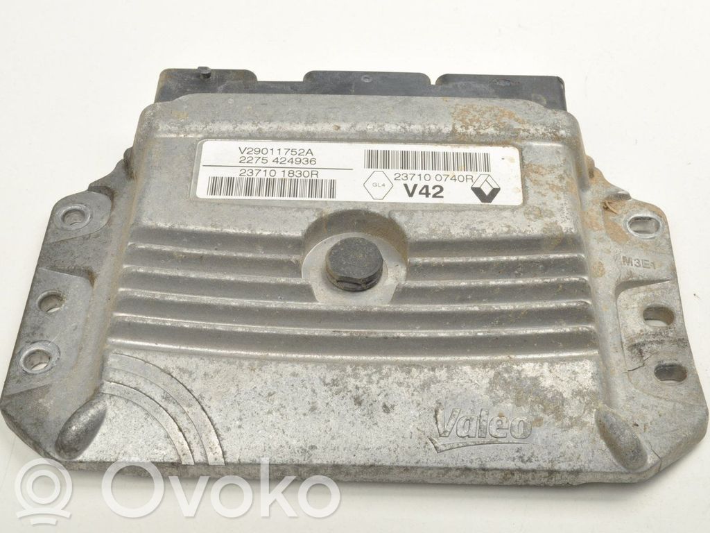 Dacia Duster Engine control unit/module ECU 