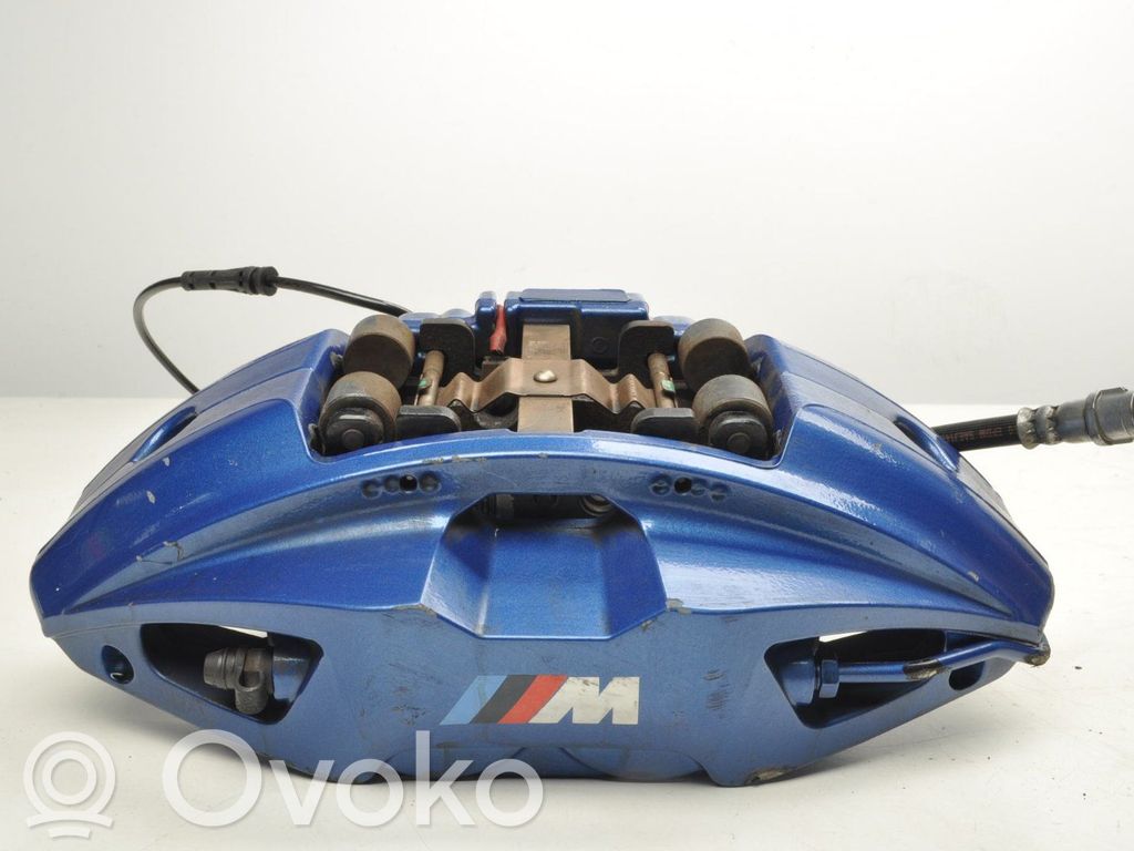 BMW i4 Etujarrusatula 