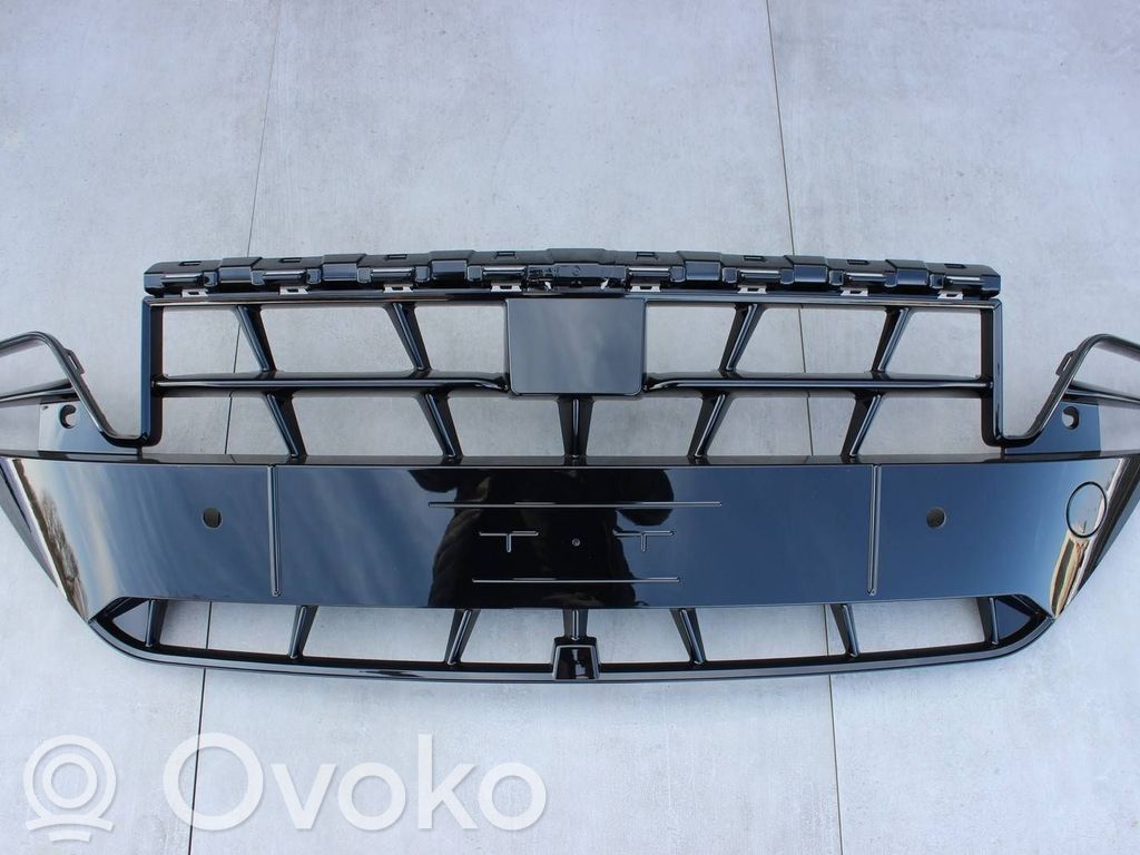 Cupra Formentor Front bumper lower grill 