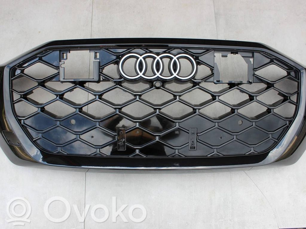 Audi RS Q8 Etusäleikkö 