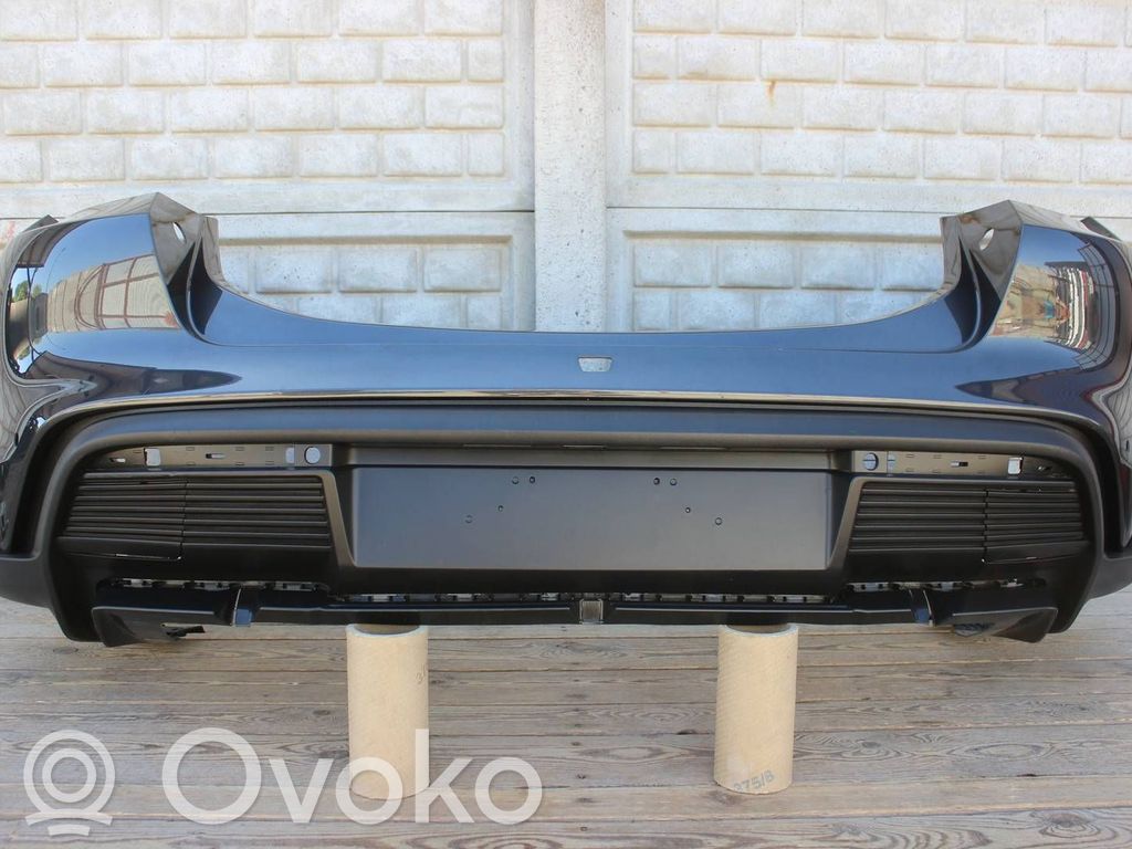 Porsche Taycan 9J1 Zderzak tylny 