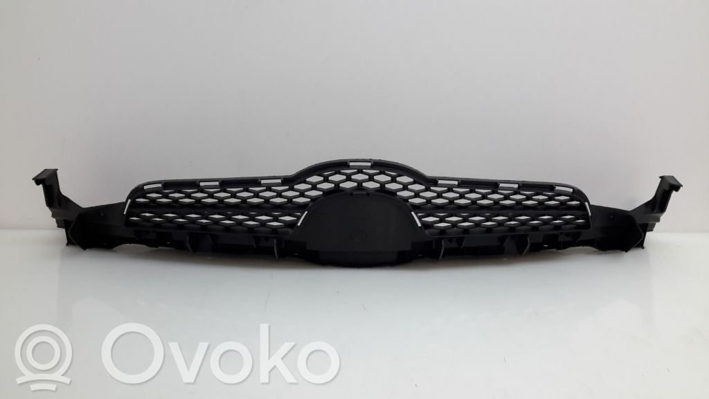 Toyota Auris 150 Etusäleikkö 
