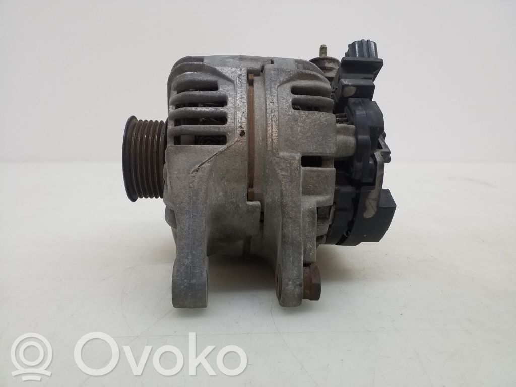 Toyota Corolla E120 E130 Generatorius 