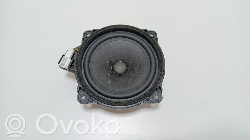 KIA Sorento Altavoz de la puerta trasera 