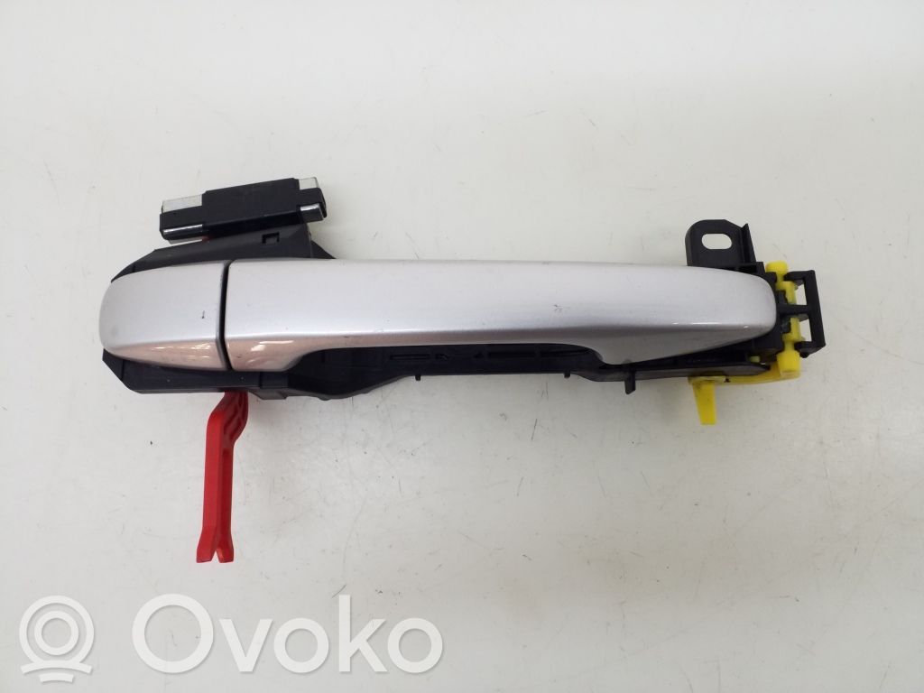 Toyota Verso Manecilla externa puerta trasera 