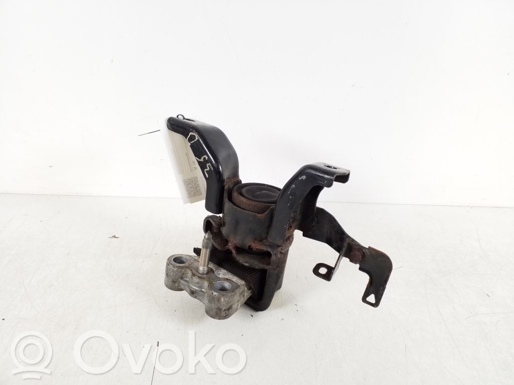 Toyota Auris 150 Engine mount bracket 