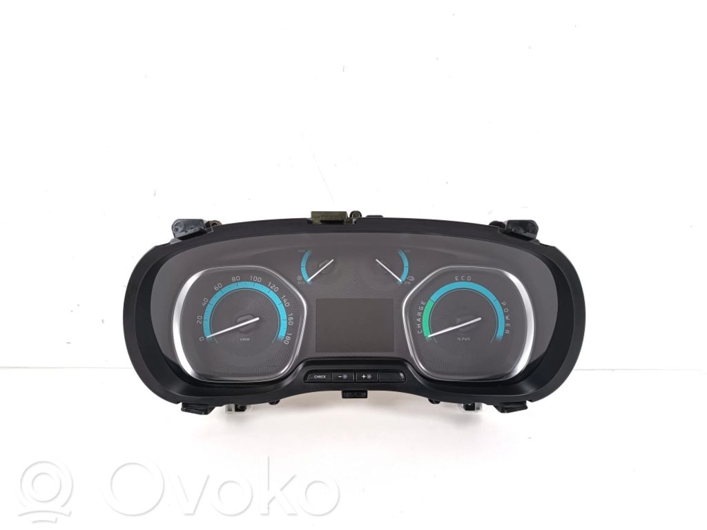 Toyota Proace Geschwindigkeitsmesser Cockpit 