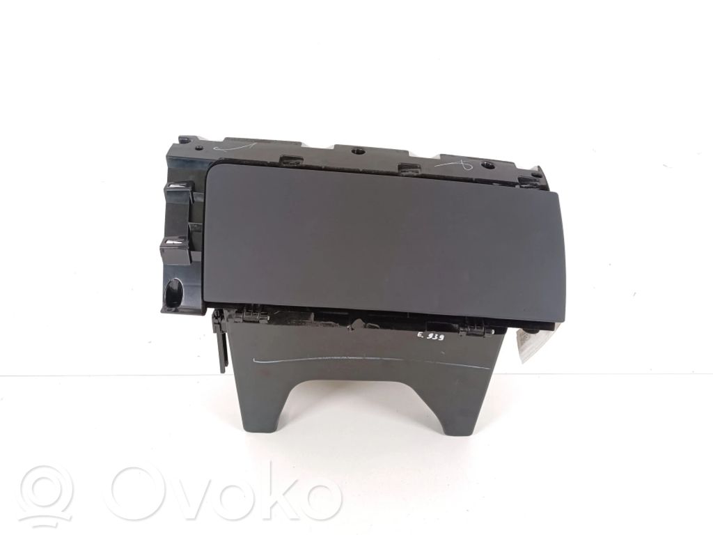 Tesla Model S Handschuhfach 