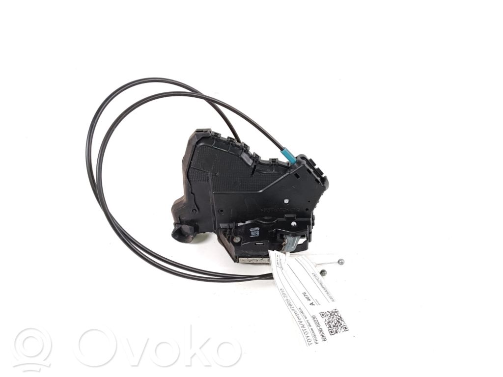 Toyota Verso Etuoven lukko 