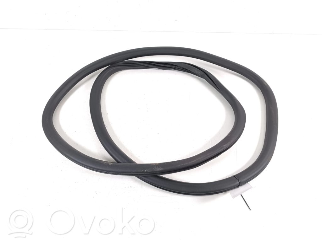 Citroen C4 III e-C4 Gumowa uszczelka drzwi przednich 