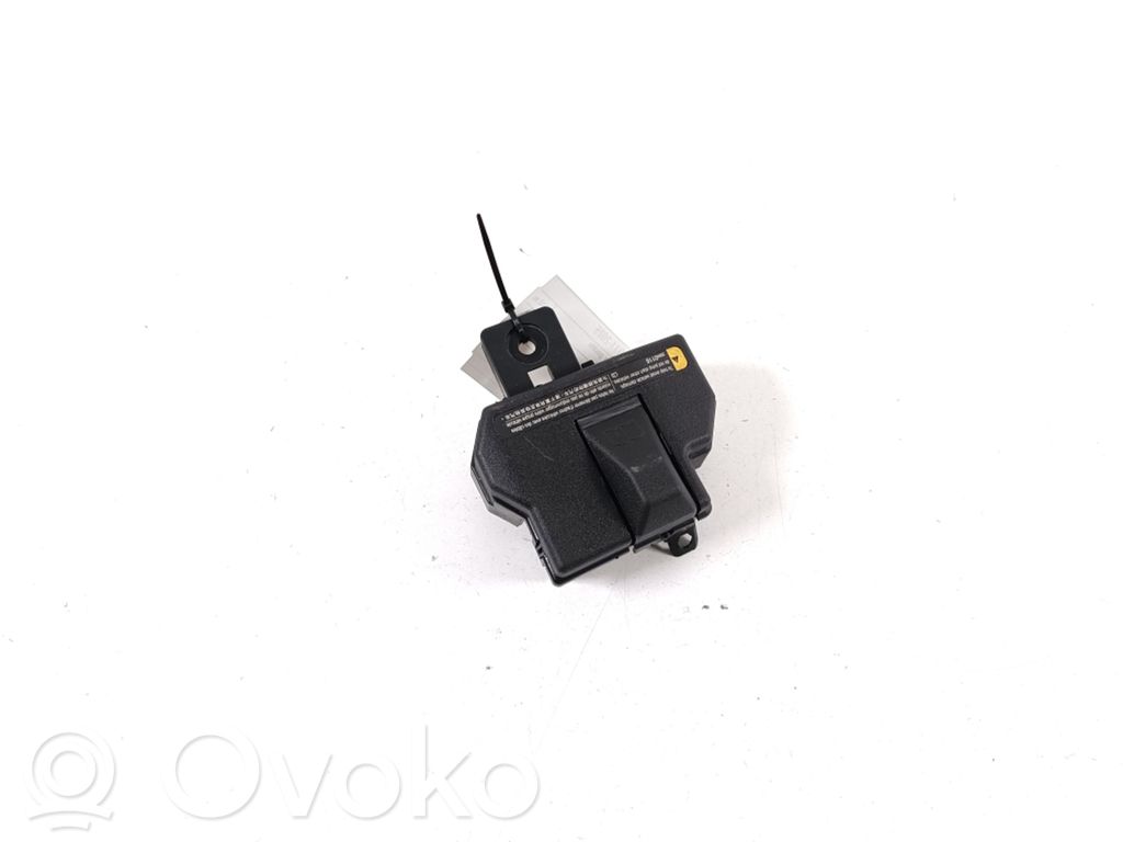 Opel Ampera Saugiklių blokas 