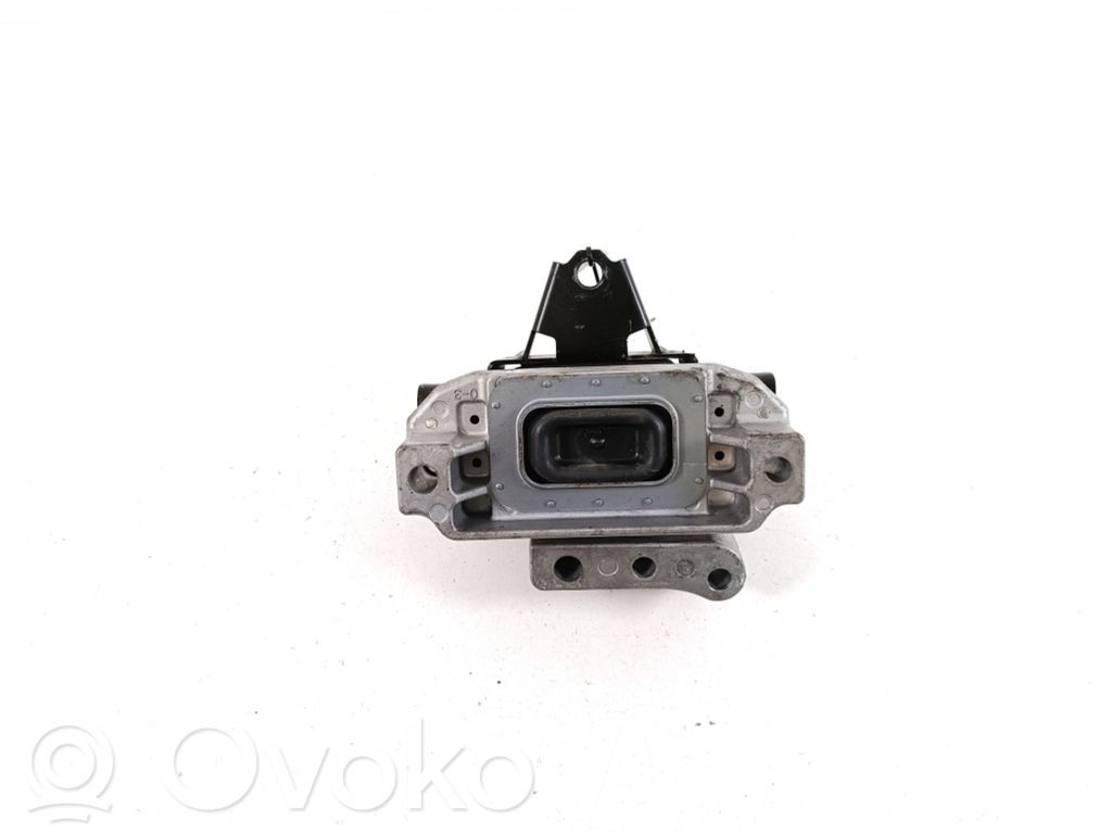 Mitsubishi Eclipse Cross Engine mount bracket 