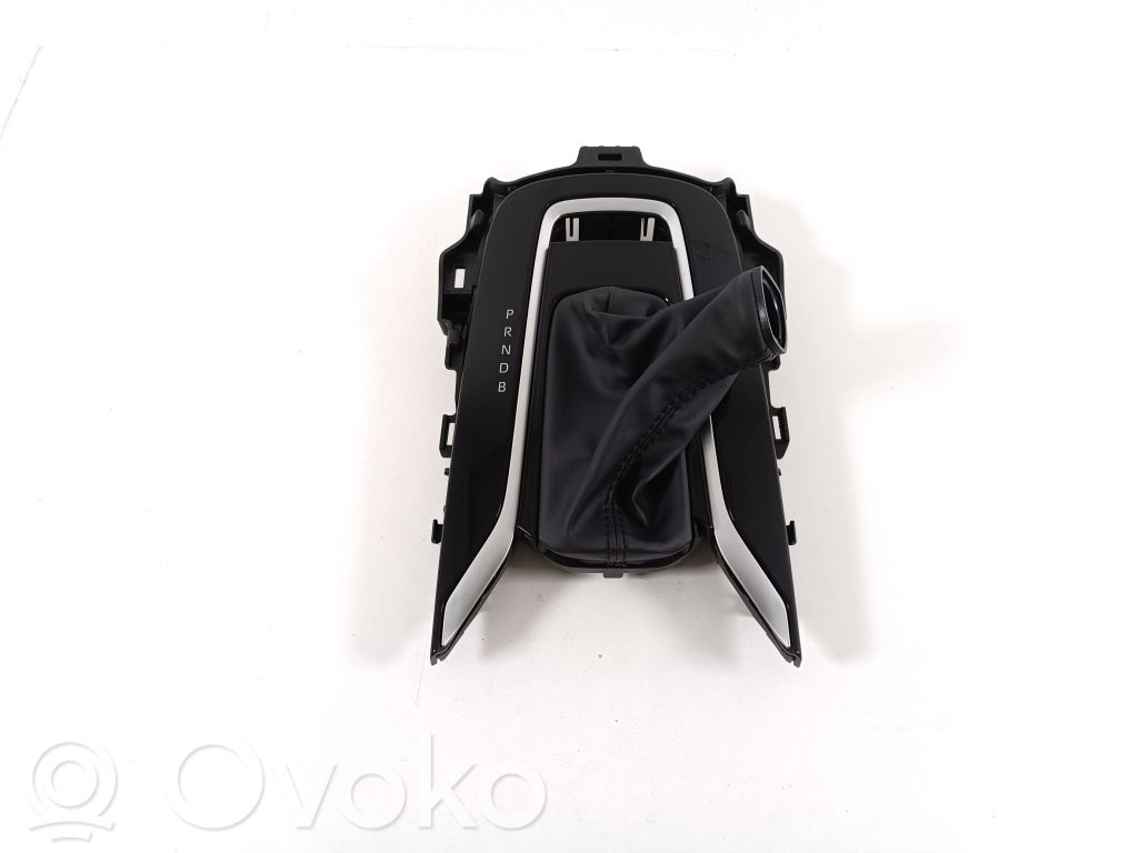 Toyota Corolla Cross Drążek / Pokrętło zmiany biegów 