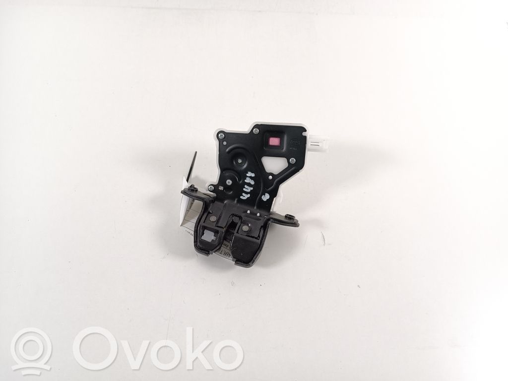 Loading door lock   905024EA1A