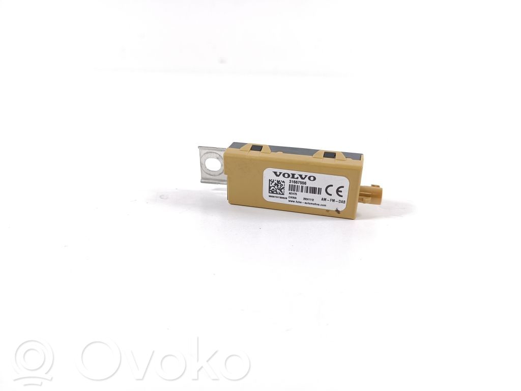 Volvo XC40 Antenos stiprintuvas 