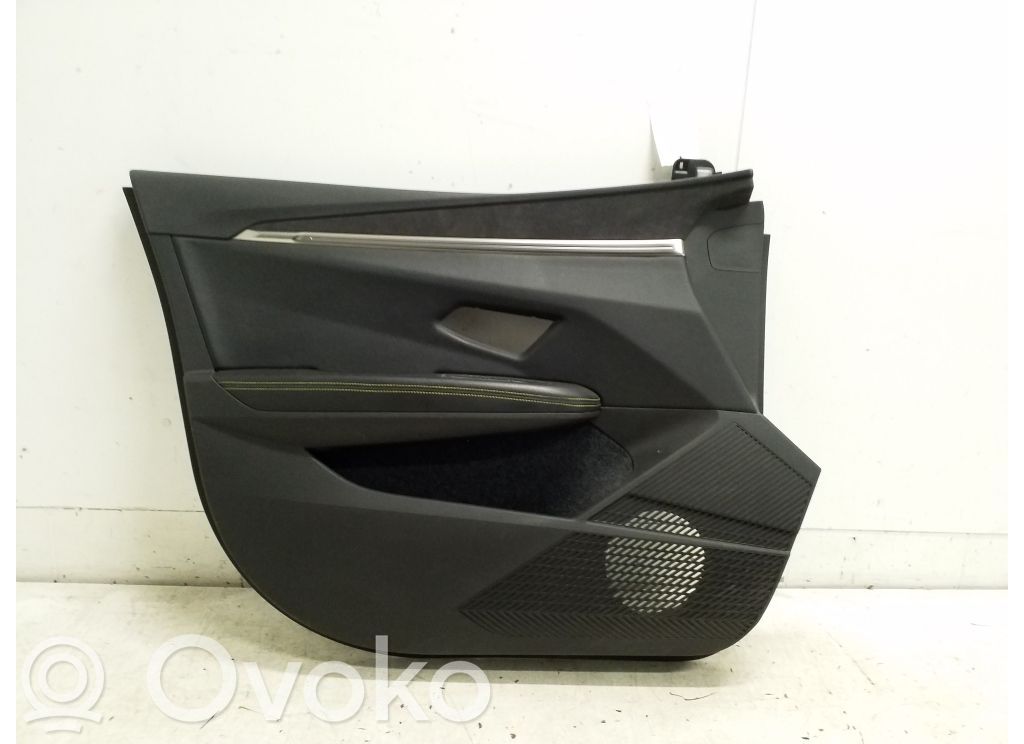 Renault Megane E-Tech Etuoven verhoilu 