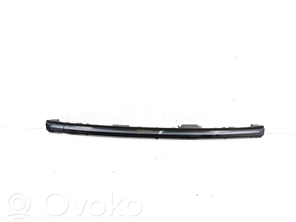 Mercedes-Benz EQA LED-Tagfahrscheinwerfer 