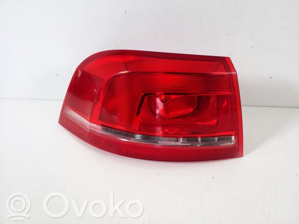 Volkswagen PASSAT B7 Luci posteriori 