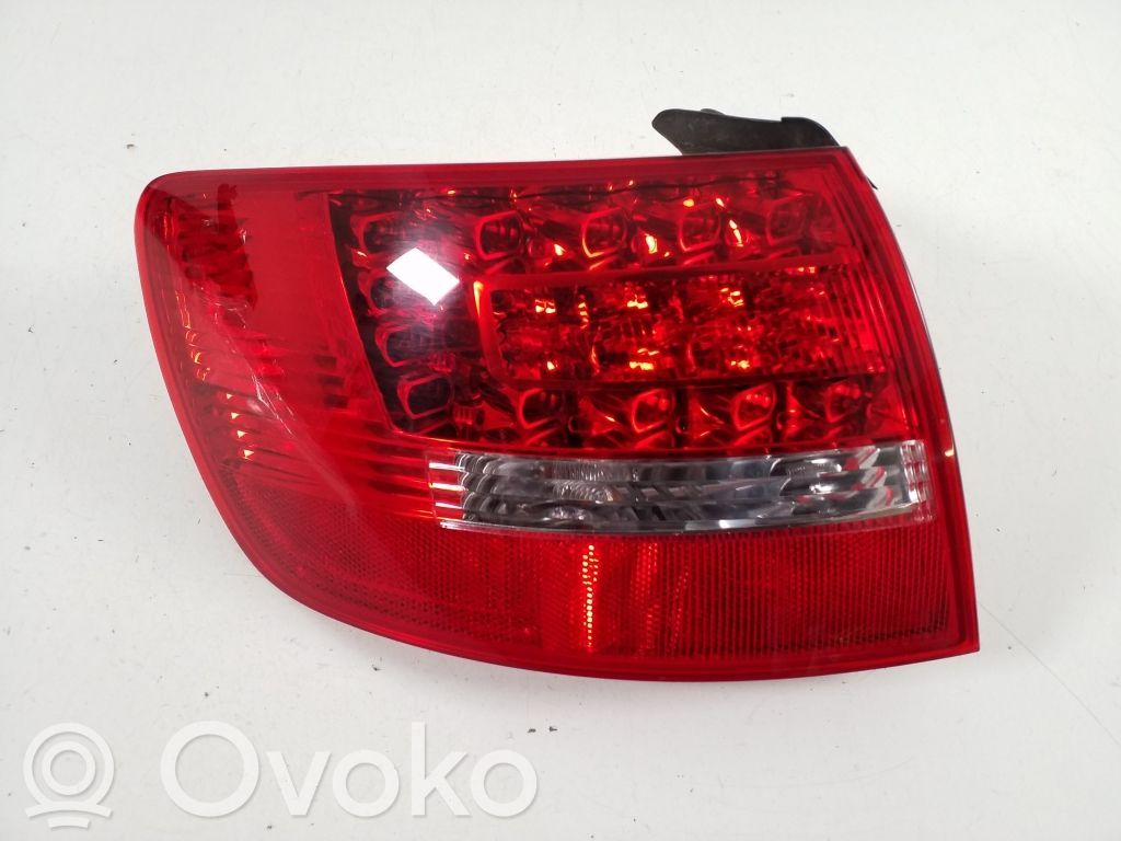 Audi A6 S6 C6 4F Lampă spate în caroserie 