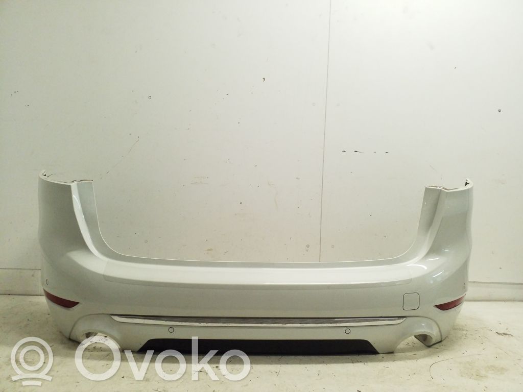 BMW 2 F46 Parachoques 