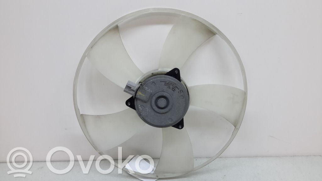 Toyota Yaris Диффузор 