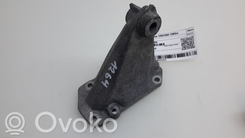 Mercedes-Benz CLK A209 C209 Engine mounting bracket 