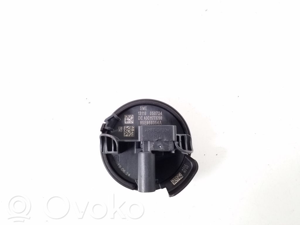 Volkswagen PASSAT B9 Senzor impact/declanșare airbag