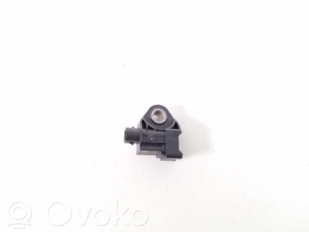 Volkswagen PASSAT B9 Senzor impact/declanșare airbag 
