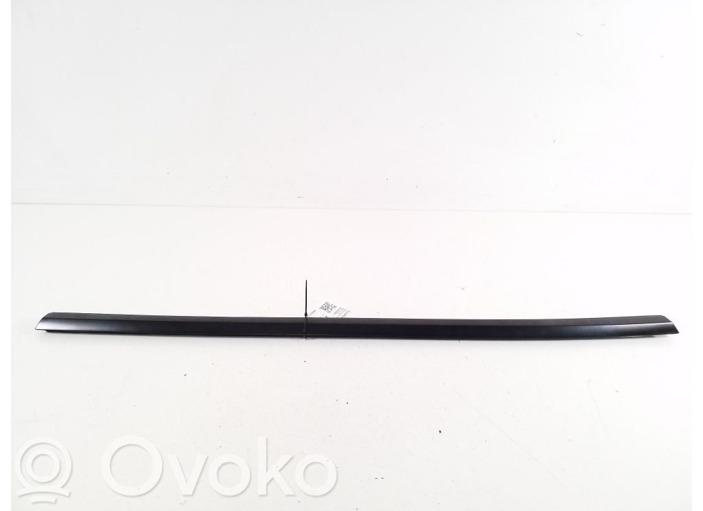 Tesla Model Y Listwa drzwi tylnych 