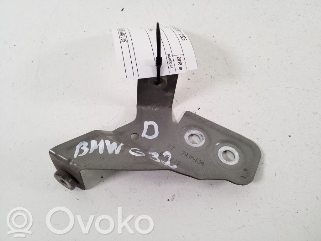 BMW 6 G32 Gran Turismo Uchwyt / Mocowanie błotnika przedniego 