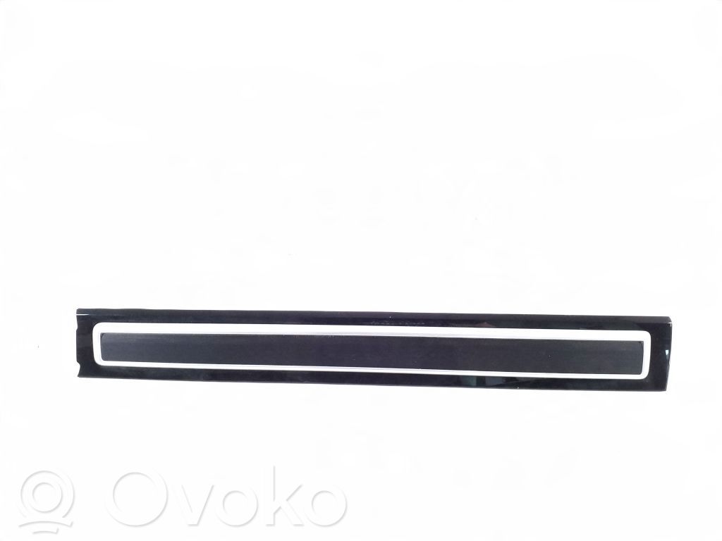 Porsche Cayenne (9Y0 9Y3) Ornament bord 
