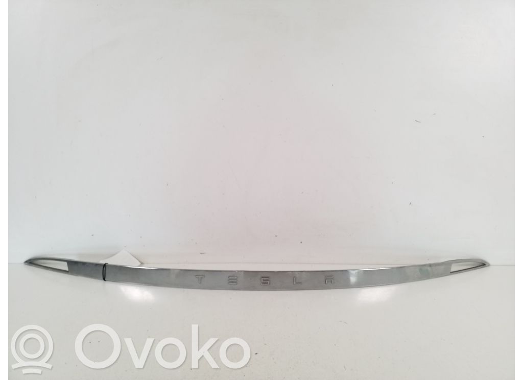 Tesla Model S Garniture de hayon 