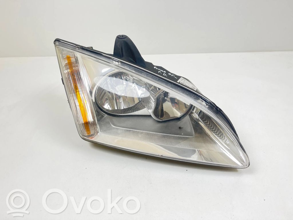 Ford Focus Scheinwerfer 