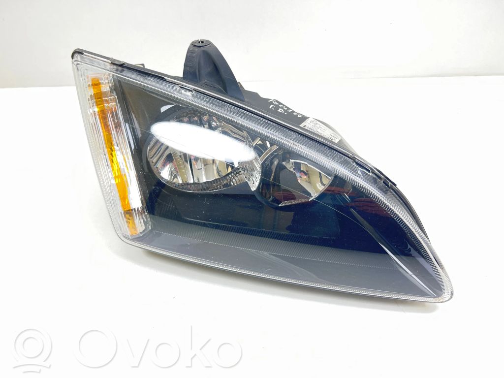 Ford Focus Scheinwerfer 